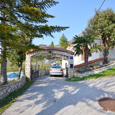 Apartment Josip Plomin Exterior photo