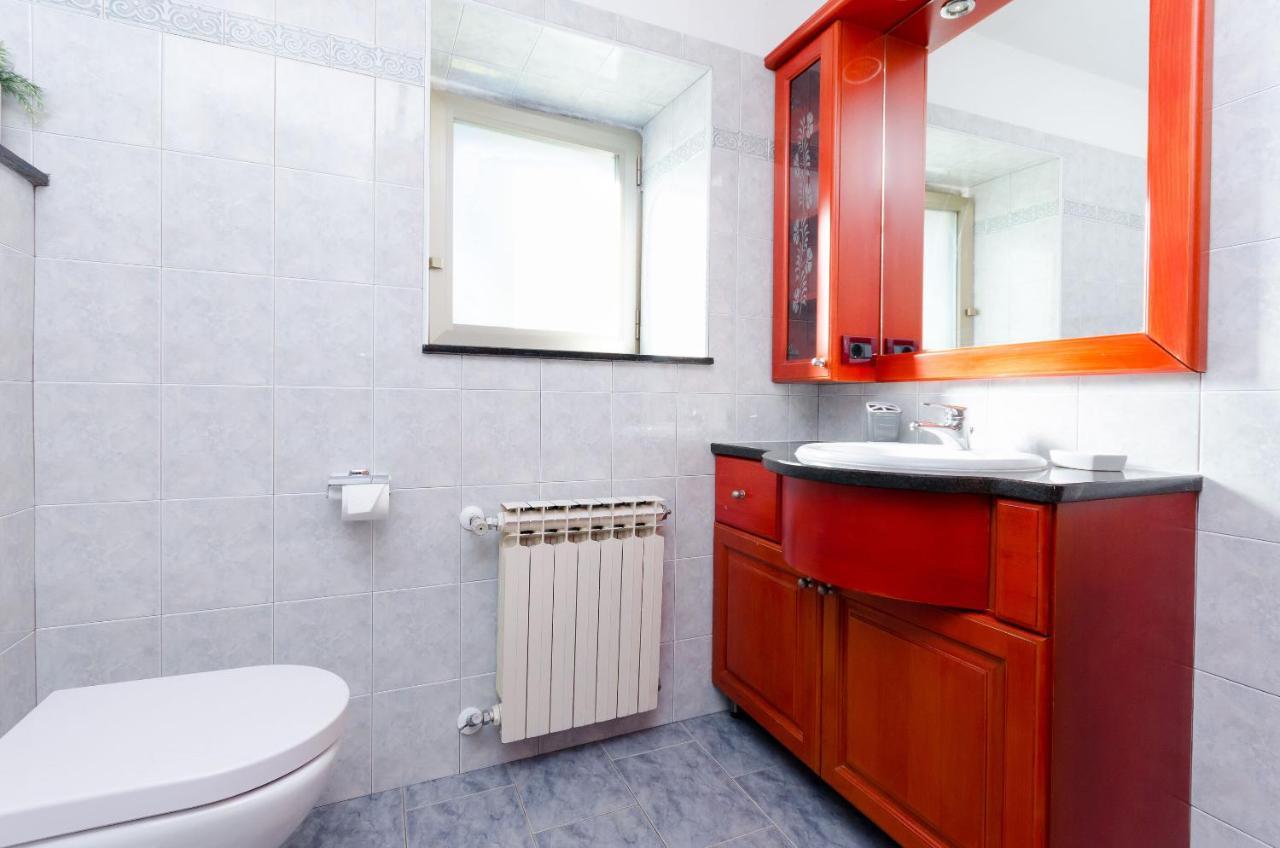 Apartment Josip Plomin Exterior photo